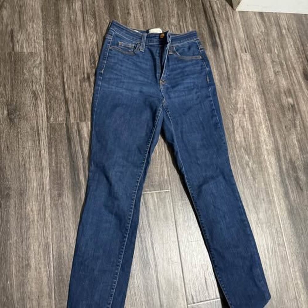 Universal Thread High Rise Skinny Jeans Size 2/26R